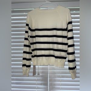 Emery Rose Black & White Womens top. Size Large.